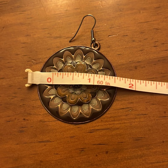 Brown, tan and blue flower pattern earrings. - Picture 3 of 3